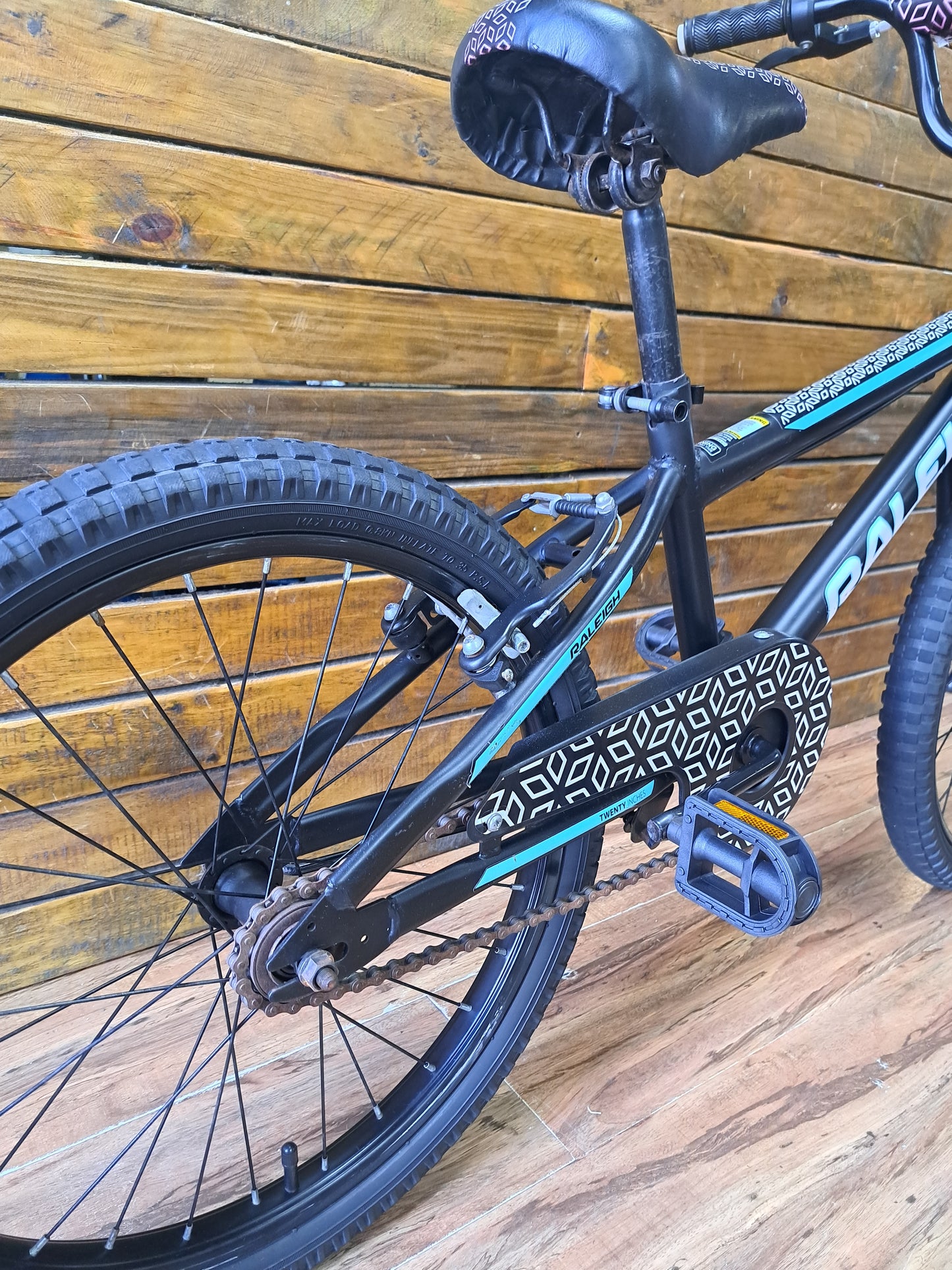 Pre-owned 20" Raleigh Nexus Bmx