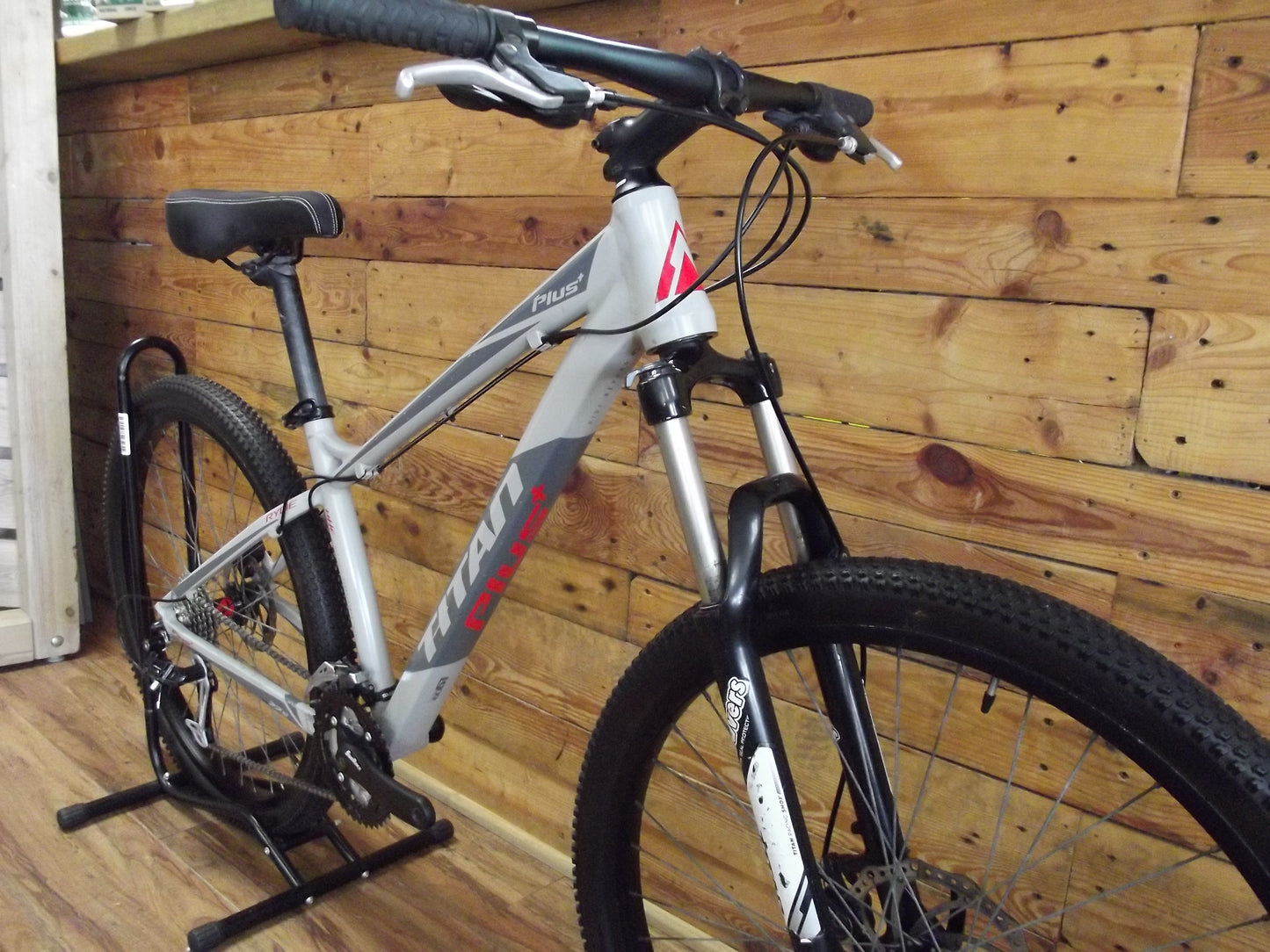 Pre-owned Titan Ryde Plus+ 27.5 MTB Small