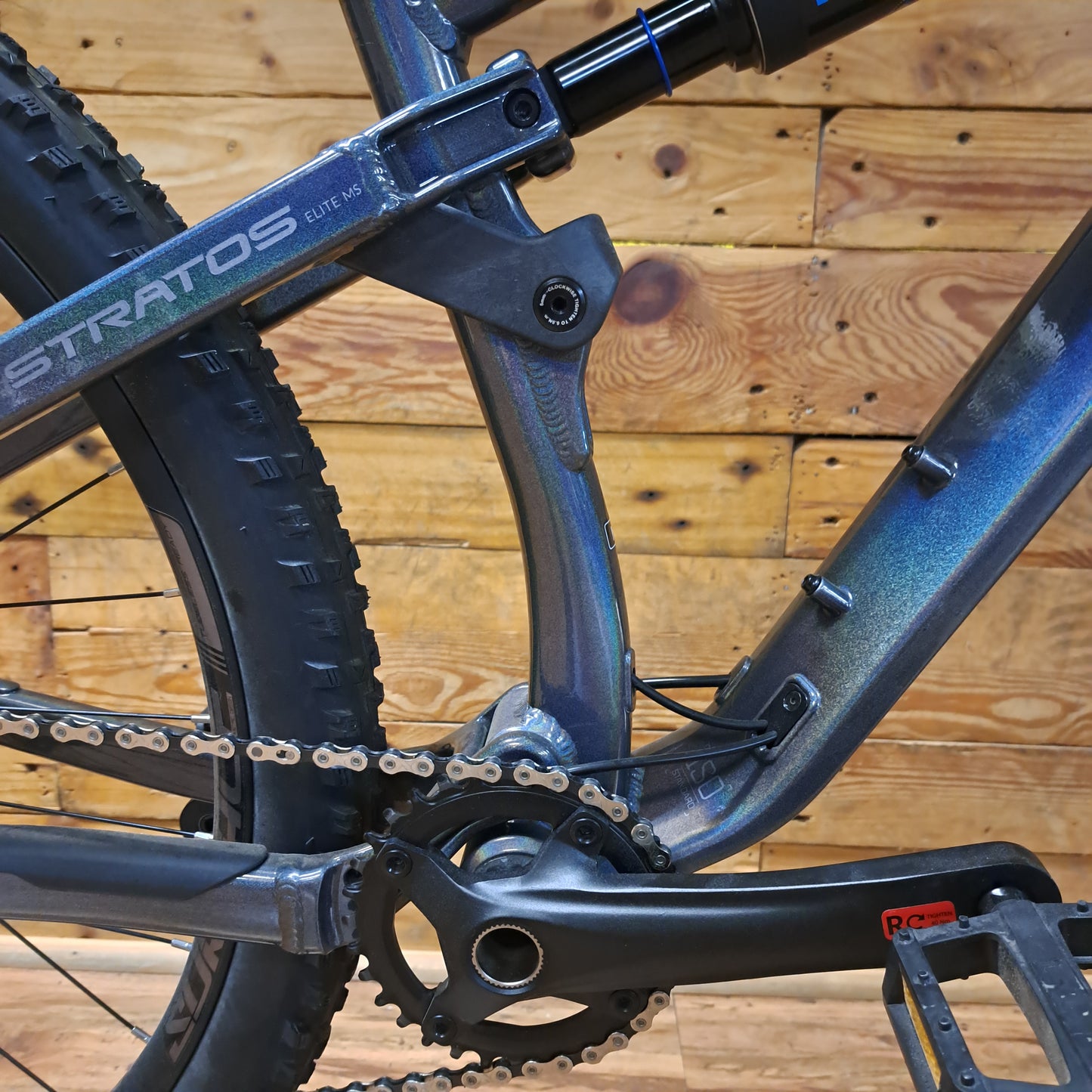 Pre-owned Silverback Stratos Elite MS Medium