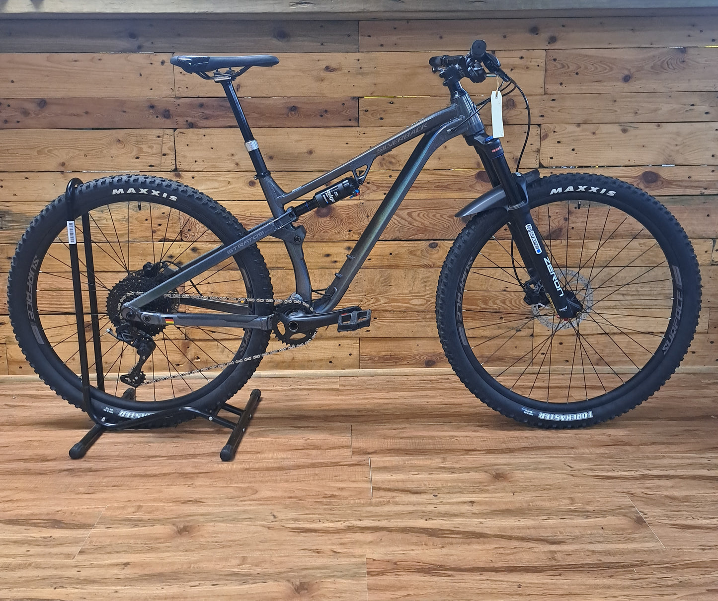 Pre-owned Silverback Stratos Elite MS Medium