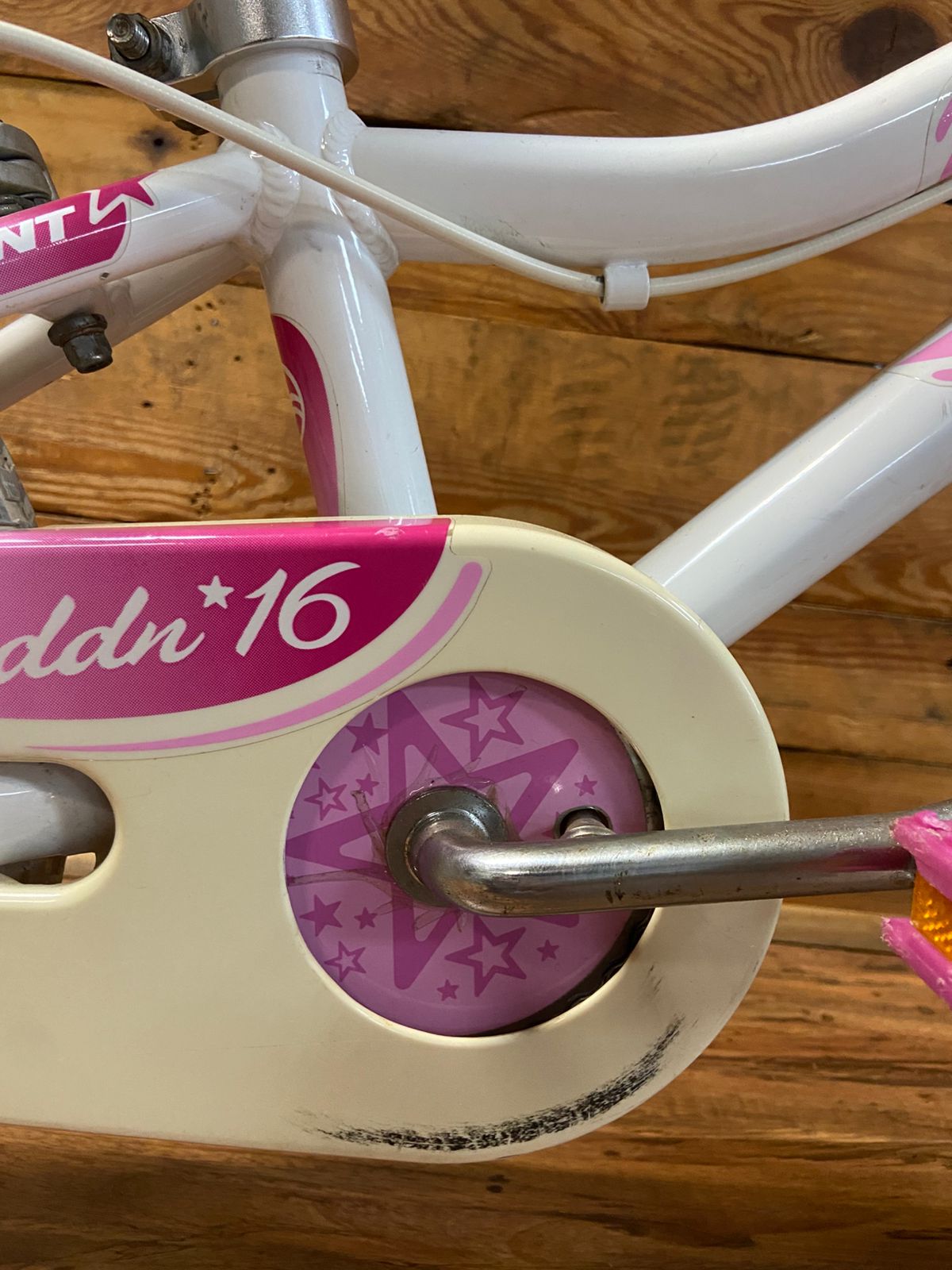 Pre-owned Giant 16" Pink/White