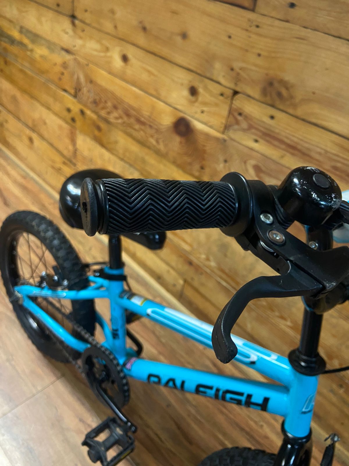 Pre-owned Raleigh R16 16inch