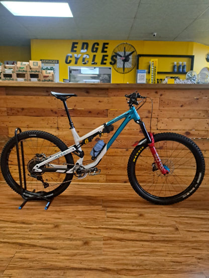 Pre-owned Commencal Meta AM29 L 2021